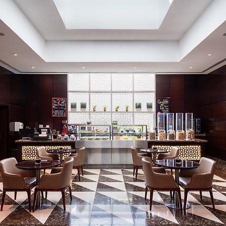 Four Points By Sheraton Sharjah Esterno foto